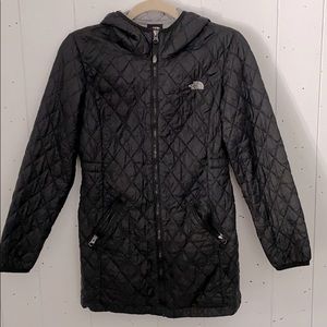 Girls L The North Face winter coat